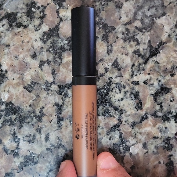 bareMinerals Original Liquid Mineral Concealer DEEP 6N new in box - Picture 7 of 8